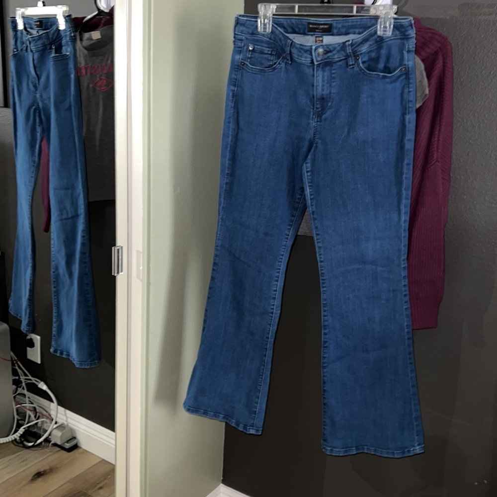 Banana Republic, wide leg, blue jeans (amazing stretch/give)